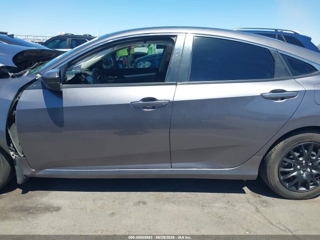 Продажа на аукционе авто 2017 Honda Civic Lx, vin: 19XFC2F50HE028402, номер лота: 45505563