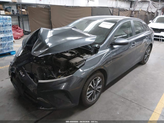 KIA Forte Lxs 2023 3KPF24AD6PE645086 Image 2