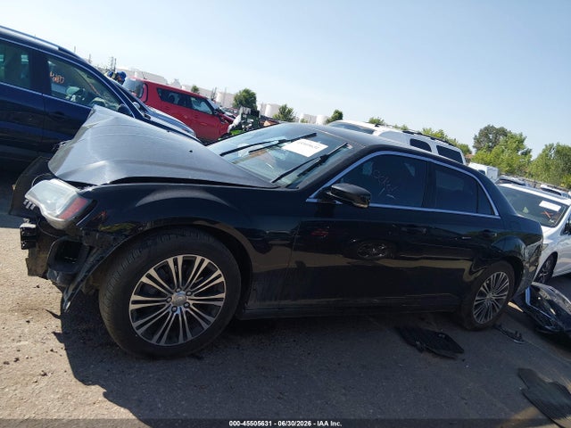 45505631 :رقم المزاد ، 2C3CCAGT8DH505882 vin ، 2013 Chrysler 300 300s مزاد بيع