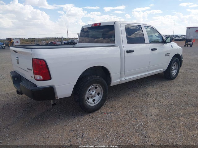1C6RR7KG6JS315852 RAM 1500 Tradesman 4x4 5&#039;7 Box