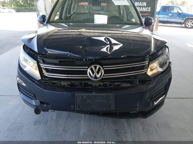 2016 Volkswagen Tiguan S მანქანა იყიდება აუქციონზე, vin: WVGBV7AX4GW587837, აუქციონის ნომერი: 45505743