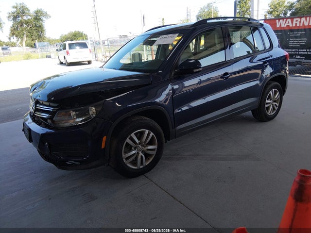2016 Volkswagen Tiguan S მანქანა იყიდება აუქციონზე, vin: WVGBV7AX4GW587837, აუქციონის ნომერი: 45505743