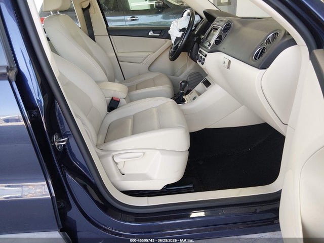 2016 Volkswagen Tiguan S მანქანა იყიდება აუქციონზე, vin: WVGBV7AX4GW587837, აუქციონის ნომერი: 45505743
