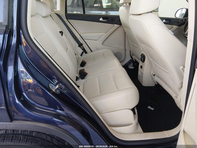 2016 Volkswagen Tiguan S მანქანა იყიდება აუქციონზე, vin: WVGBV7AX4GW587837, აუქციონის ნომერი: 45505743