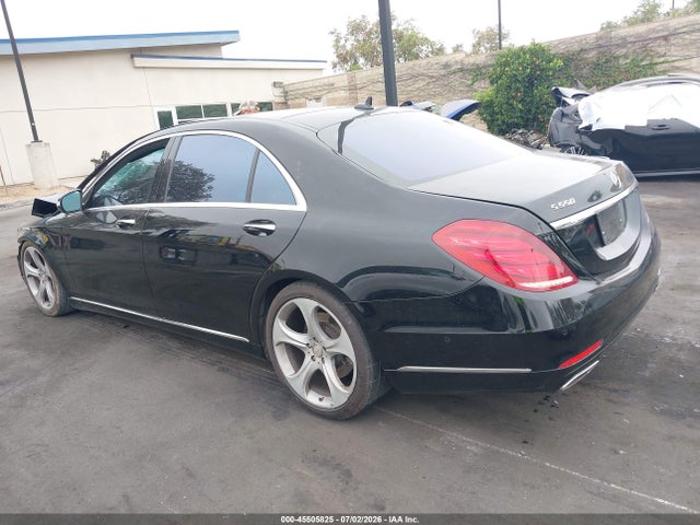 WDDUG8CB2FA164495 Mercedes-Benz S 550