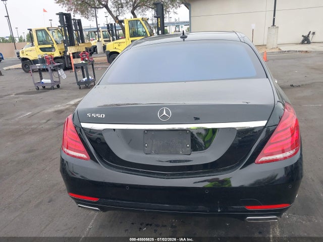 WDDUG8CB2FA164495 Mercedes-Benz S 550