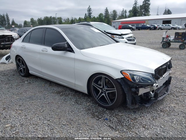 Mercedes-Benz C 300 4matic 2016 55SWF4KB8GU168090 главное изображение