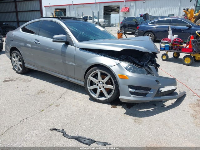 45505945 :رقم المزاد ، WDDGJ4HB1FG390881 vin ، 2015 Mercedes-benz C 250 مزاد بيع