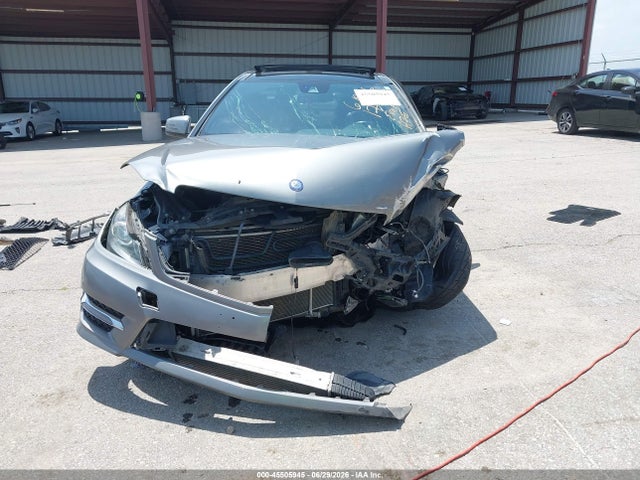 Aukcja sprzedaży 2015 Mercedes-benz C 250, vin: WDDGJ4HB1FG390881, numer aukcji: 45505945