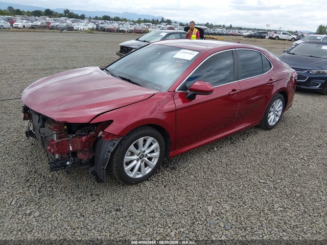 4T1B11HK1KU717693 Toyota CAMRY LE