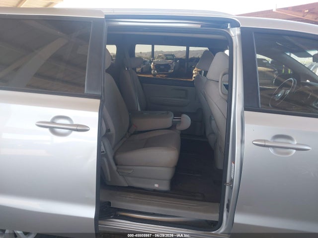 KIA SEDONA LX 2016 KNDMB5C19G6157594 Image 8