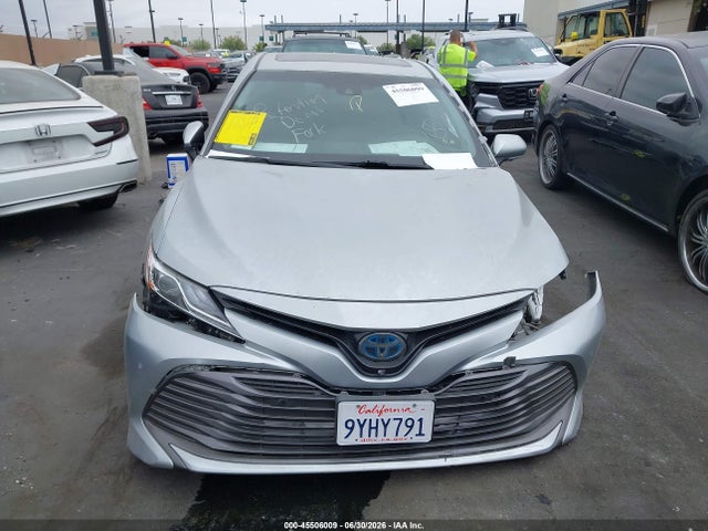4T1B21HK3JU007562 Toyota Camry Hybrid Xle