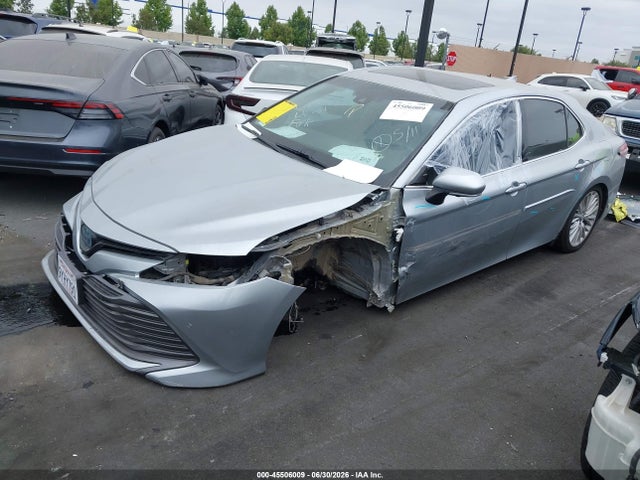 4T1B21HK3JU007562 Toyota Camry Hybrid Xle