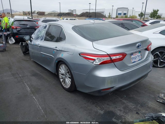4T1B21HK3JU007562 Toyota Camry Hybrid Xle