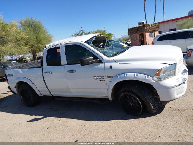 1C6RR7FTXKS673075 RAM 1500 Classic Tradesman 4x4 6&#039;4 Box