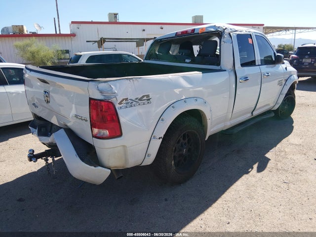 1C6RR7FTXKS673075 RAM 1500 Classic Tradesman 4x4 6&#039;4 Box