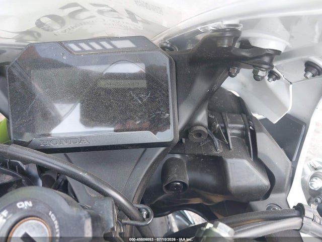 JH2SC7715TK900593 Honda CBR1000 RR