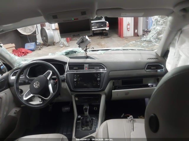 3VV3B7AX7RM178835 Volkswagen Tiguan 2.0t Se/2.0t Wolfsburg Edition