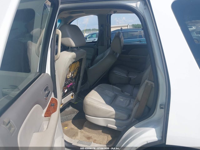 45506176 :رقم المزاد ، 1GNFC13067J117662 vin ، 2007 Chevrolet Tahoe Ltz مزاد بيع