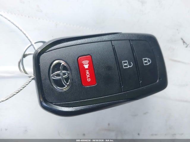 JTDACACU4T3059264 Toyota Prius Plug-in Hybrid Se