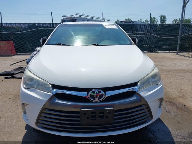 2017 Toyota Camry Le მანქანა იყიდება აუქციონზე, vin: 4T1BF1FK5HU360063, აუქციონის ნომერი: 45506350