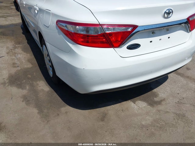 2017 Toyota Camry Le მანქანა იყიდება აუქციონზე, vin: 4T1BF1FK5HU360063, აუქციონის ნომერი: 45506350