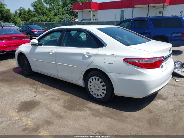 2017 Toyota Camry Le მანქანა იყიდება აუქციონზე, vin: 4T1BF1FK5HU360063, აუქციონის ნომერი: 45506350