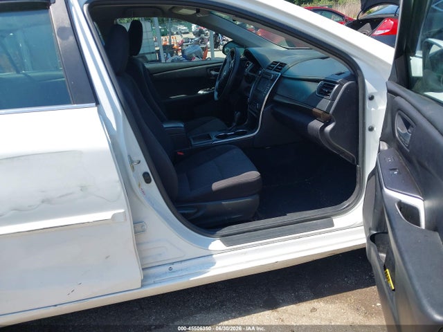 2017 Toyota Camry Le მანქანა იყიდება აუქციონზე, vin: 4T1BF1FK5HU360063, აუქციონის ნომერი: 45506350