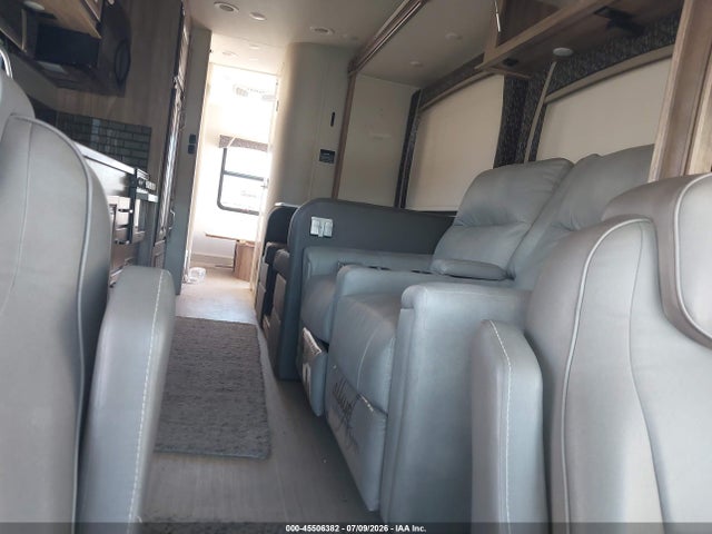 Ford E-450 Cutaway 2019 1FDXE4FSXKDC74720 Image 8