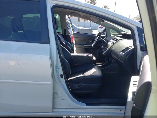 Toyota Prius V Five 2015 JTDZN3EU8FJ020280 Image 5