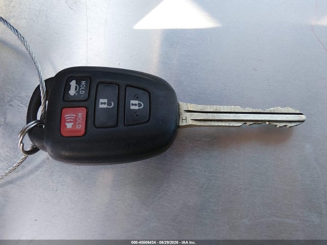 Toyota COROLLA LE 2019 5YFBURHE1KP877445 Image 11