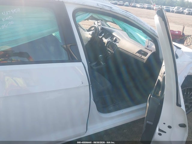 3VWG17AU4JM252089 Volkswagen Golf Tsi S/tsi Se