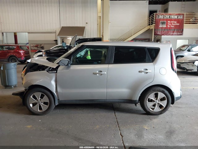KIA Soul 2016 KNDJN2A25G7836275 Image 15
