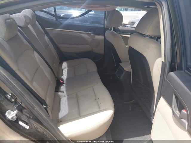 Продаж на аукціоні авто 2017 Hyundai Elantra Se, vin: KMHD84LF8HU206281, номер лоту: 45506498