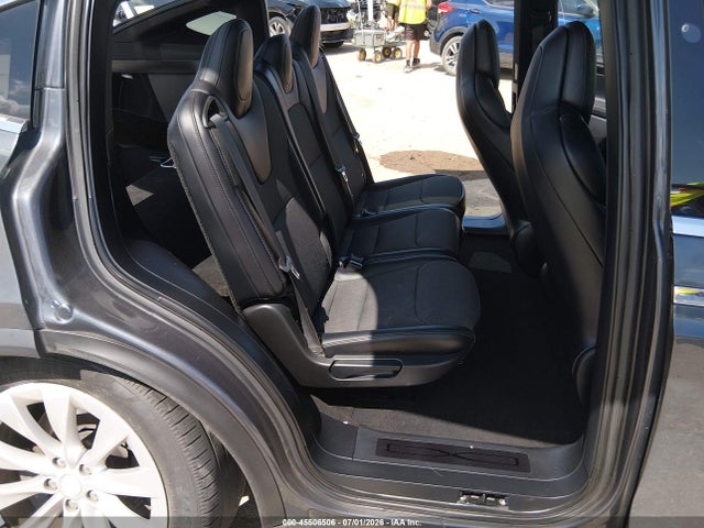 Tesla Model X 100d/75d/p100d 2018 5YJXCDE26JF115647 Image 8