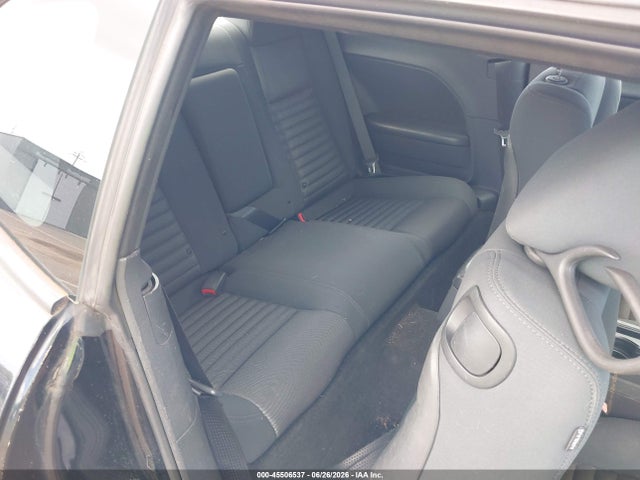 45506537 :رقم المزاد ، 2B3CJ4DG6BH510460 vin ، 2011 Dodge Challenger مزاد بيع