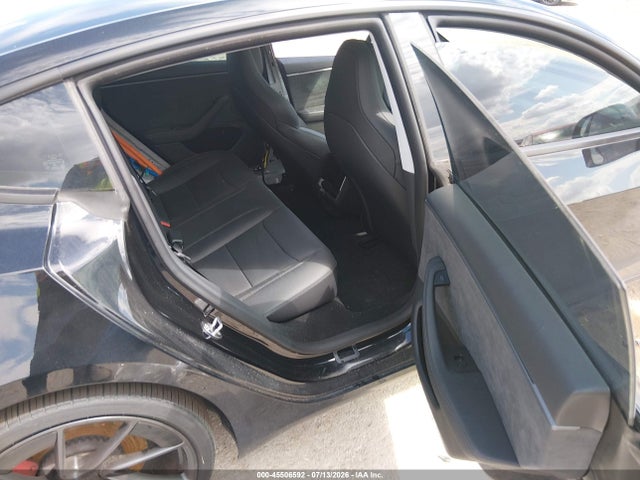 Tesla Model 3 Performance All-wheel Drive 2026 5YJ3E1ET7TF142696 Image 8