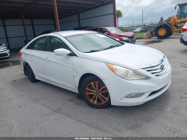 2013 Hyundai Sonata Gls მანქანა იყიდება აუქციონზე, vin: 5NPEB4AC9DH573083, აუქციონის ნომერი: 45506662