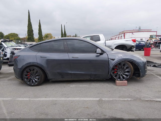 45506751 :رقم المزاد ، 7SAYGDEF1PF838202 vin ، 2023 Tesla Model Y Performance Dual Motor All-wheel Drive مزاد بيع