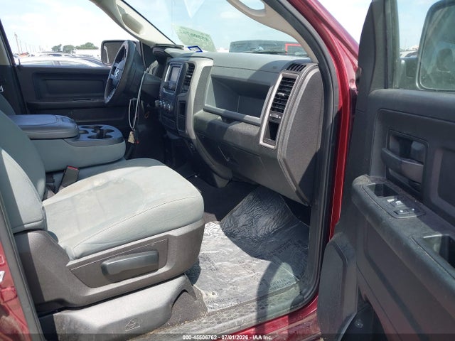 45506762 :رقم المزاد ، 1C6RR7FT1KS631426 vin ، 2019 Ram 1500 Classic Express  4x4 6'4 Box مزاد بيع