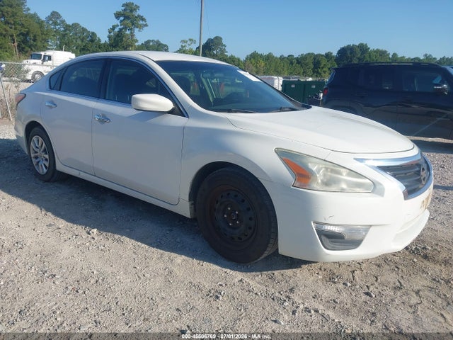 2015 Nissan Altima 2.5/2.5 S/2.5 Sl/2.5 Sv მანქანა იყიდება აუქციონზე, vin: 1N4AL3AP3FC295620, აუქციონის ნომერი: 45506769
