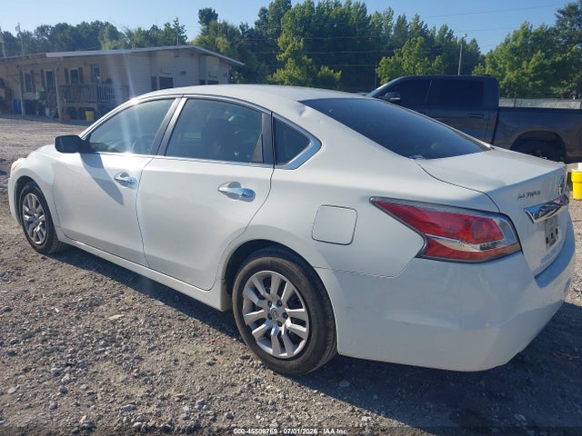 2015 Nissan Altima 2.5/2.5 S/2.5 Sl/2.5 Sv მანქანა იყიდება აუქციონზე, vin: 1N4AL3AP3FC295620, აუქციონის ნომერი: 45506769