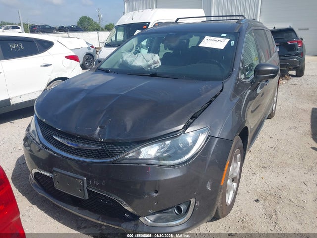 2019 Chrysler Pacifica Touring L Plus მანქანა იყიდება აუქციონზე, vin: 2C4RC1EG4KR577083, აუქციონის ნომერი: 45506805