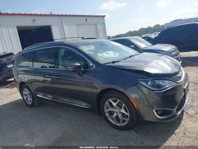 2019 Chrysler Pacifica Touring L Plus მანქანა იყიდება აუქციონზე, vin: 2C4RC1EG4KR577083, აუქციონის ნომერი: 45506805