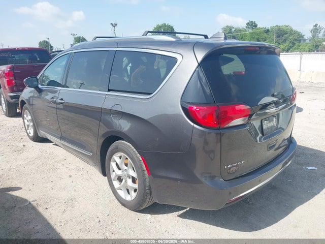 2019 Chrysler Pacifica Touring L Plus მანქანა იყიდება აუქციონზე, vin: 2C4RC1EG4KR577083, აუქციონის ნომერი: 45506805