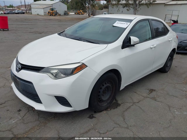 Toyota COROLLA L 2015 5YFBURHE7FP194106 Image 2