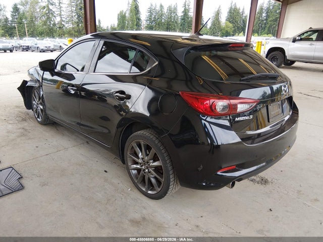 Mazda Mazda3 Touring 2018 3MZBN1L39JM275643 Image 3