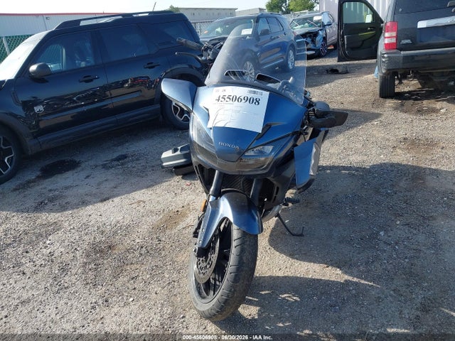 45506908 :رقم المزاد ، JH2SC7457EK000787 vin ، 2014 Honda Ctx1300 A مزاد بيع