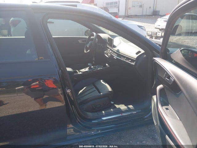 Audi A4 2.0t Premium/2.0t Tech Premium 2018 WAUENAF46JN001033 Image 5