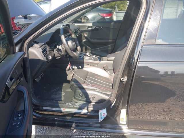 Audi A4 2.0t Premium/2.0t Tech Premium 2018 WAUENAF46JN001033 Image 6